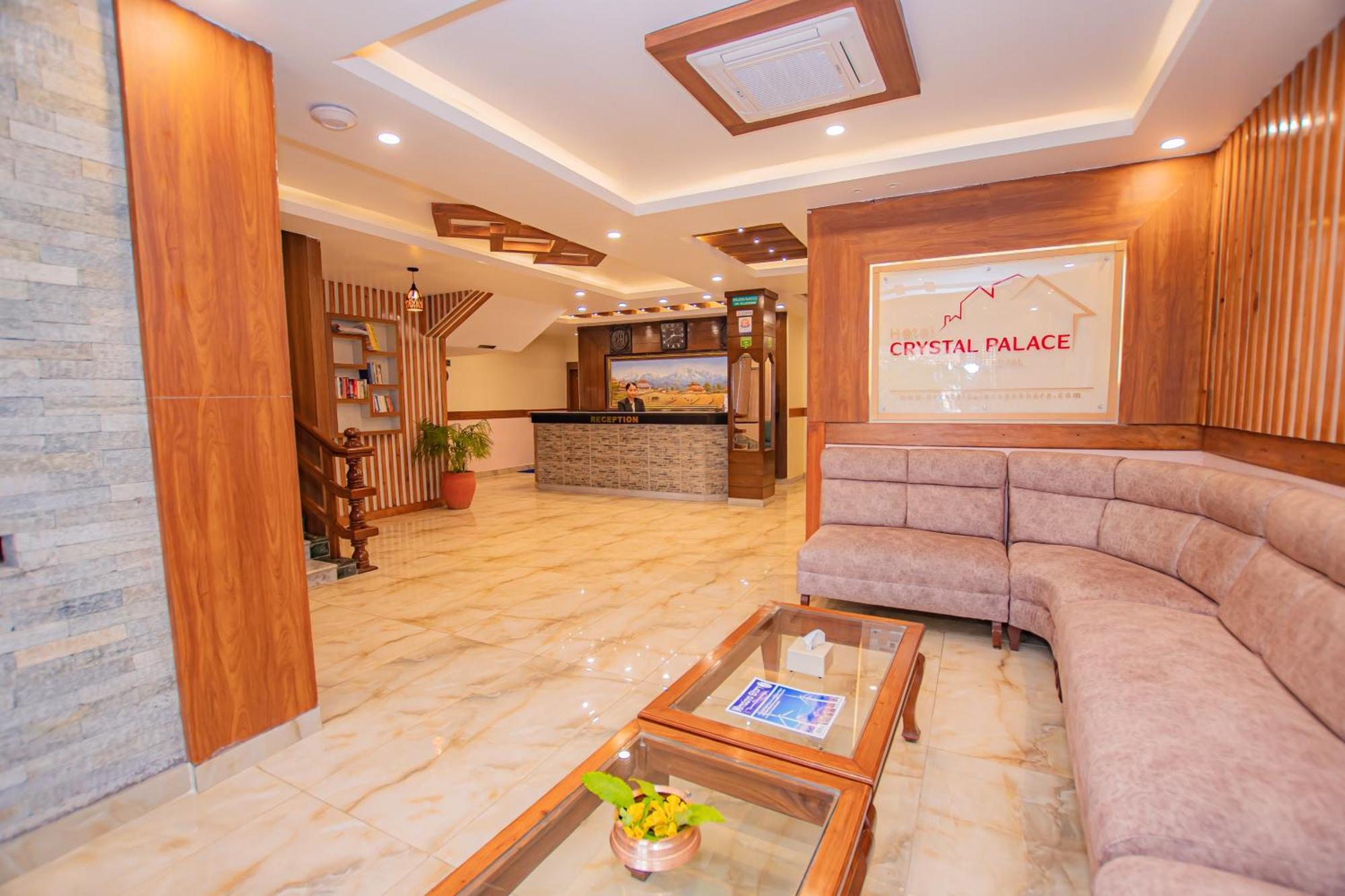 Hotel Crystal Palace Pokhara Esterno foto