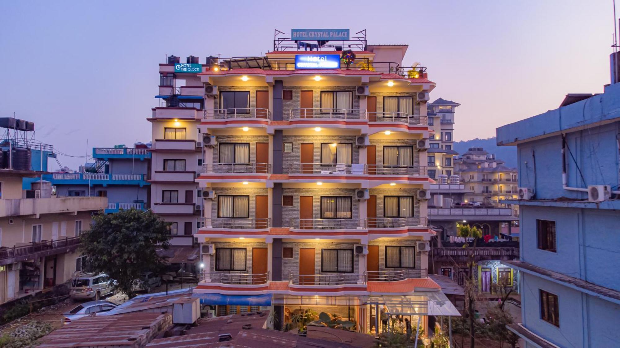 Hotel Crystal Palace Pokhara Esterno foto